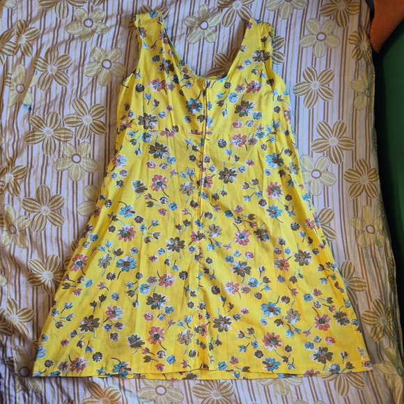Floral Yellow Mini Dress - Picture 2 of 8